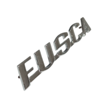 Emblema escrita fusca em metal cromado para fusca